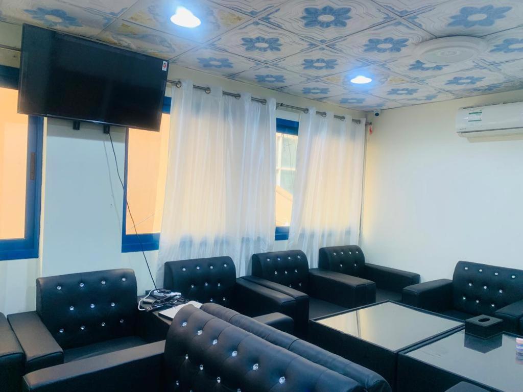 Parasol Hotel Дубай Екстер'єр фото