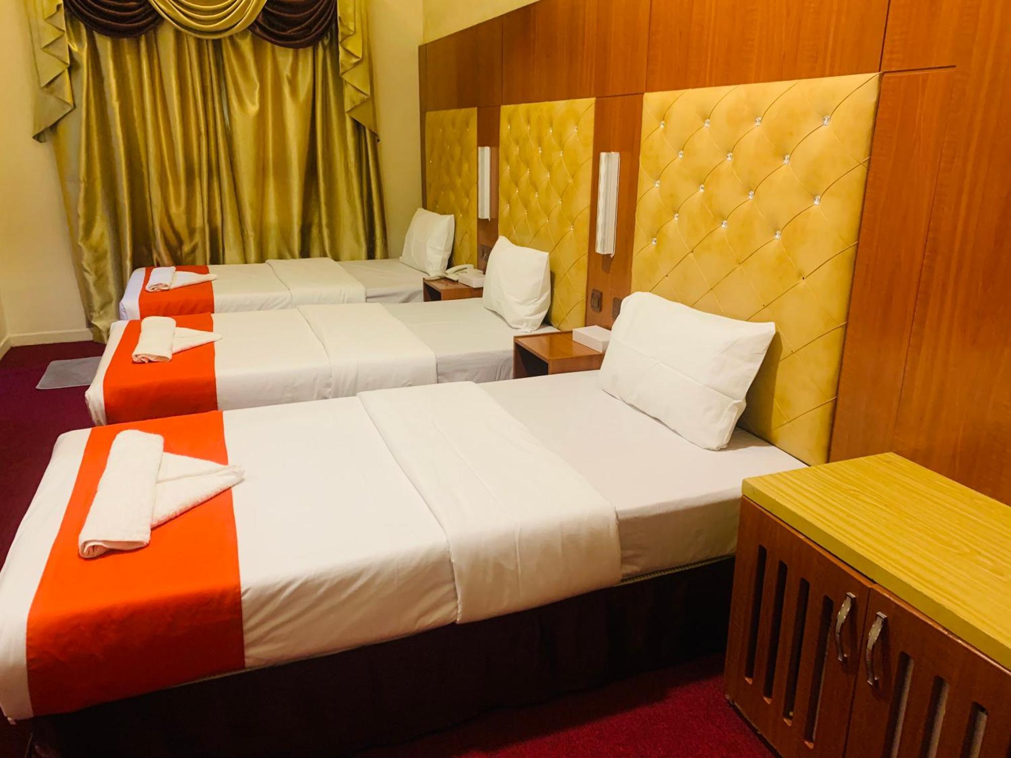 Parasol Hotel Дубай Екстер'єр фото